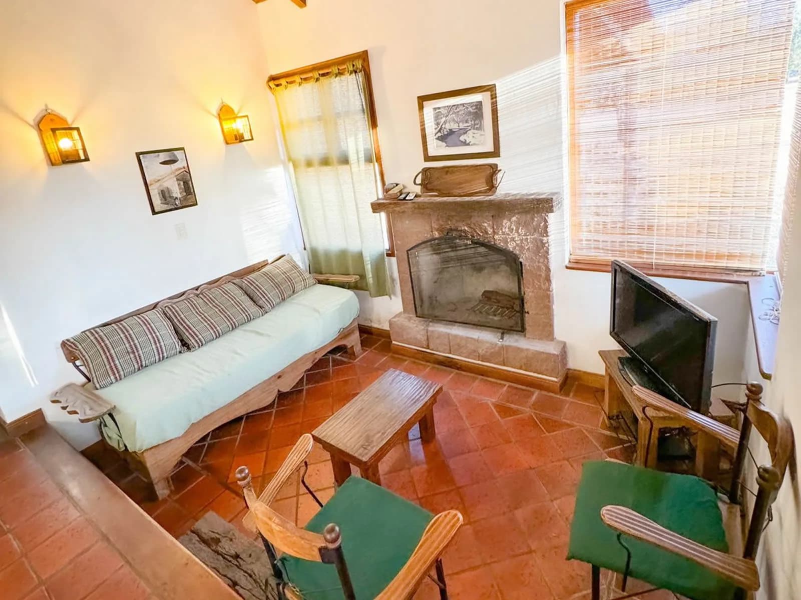 Casa dos dormitorios Quijano Superior 2